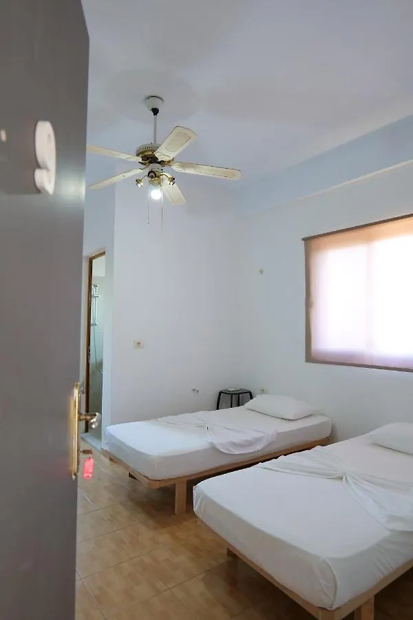 John'S Guesthouse Ksamil Vendégház