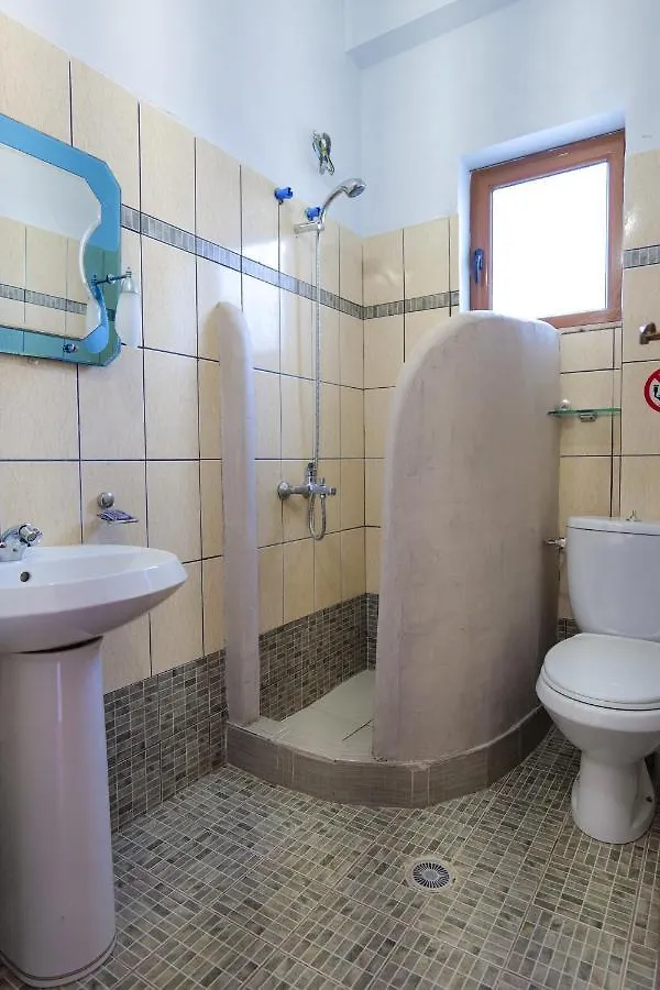 Vendégház John'S Guesthouse Ksamil