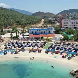 Artur *** Ksamil